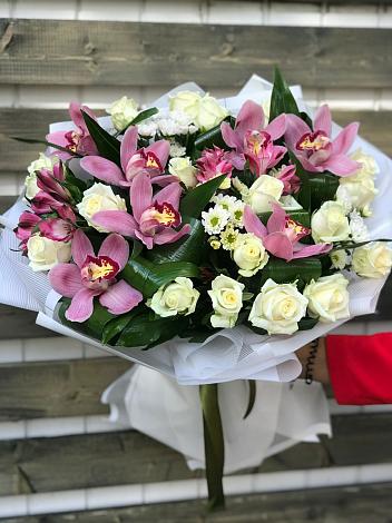 Букет цветов из: Розы и Хризантемы в Касимове