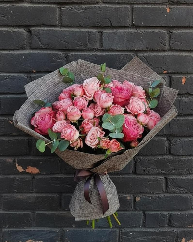 Букет розы в пальмах в Касимове Букет цветов из: Розы в Касимове