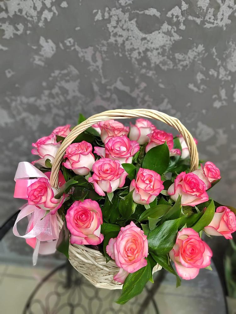 Композиция французская провинция в Касимове Цветочная композиция из Розы в корзине в Касимове