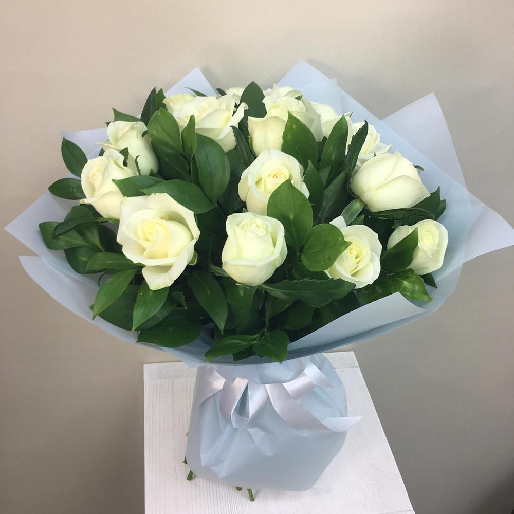 15 Белых роз Проуд в Касимове Букет 15 Белых роз Проуд в Касимове
