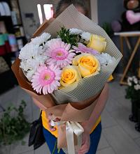 Букет цветов из:  Герберы, Розы и Хризантемы в Касимове