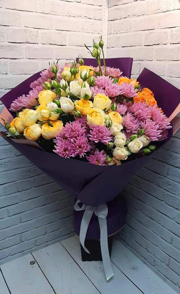 Букет Красочный праздник в Касимове Букет цветов из: Хризантемы и Розы в Касимове