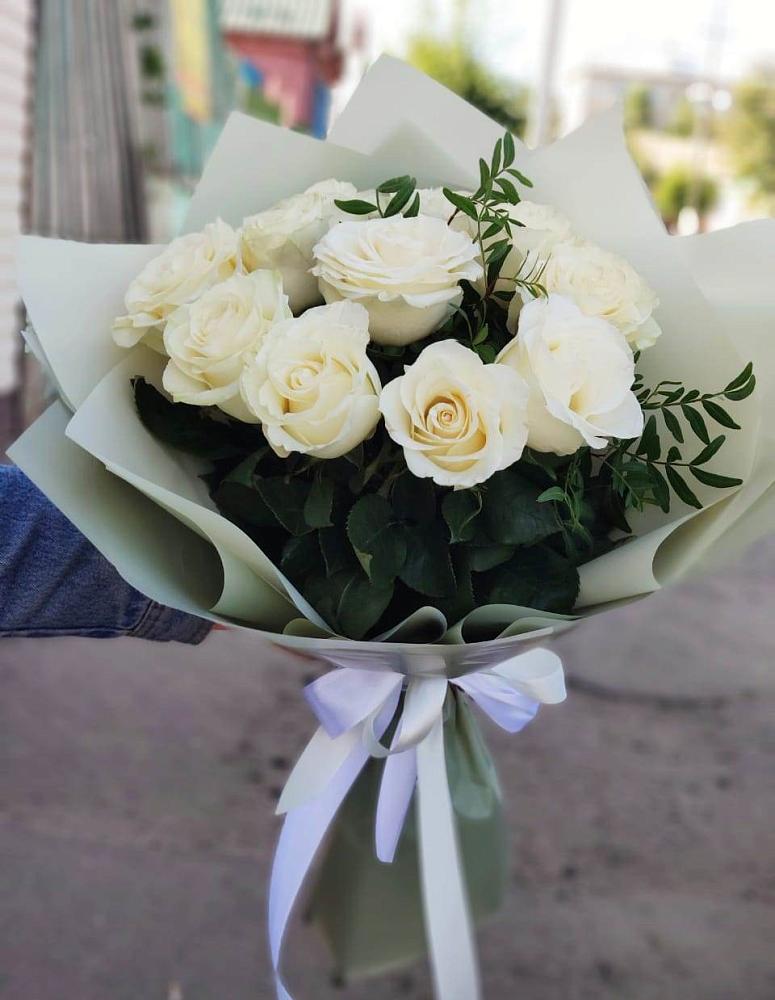 Букет Белые розы Проуд в Касимове