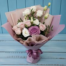 Букет Легкое дыхание в Касимове Букет цветов из:  Розы и Лизиантусы в Касимове