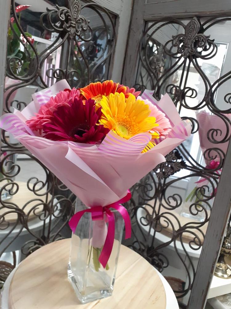 Букет радуга в Касимове Букет цветов из: Герберы в Касимове