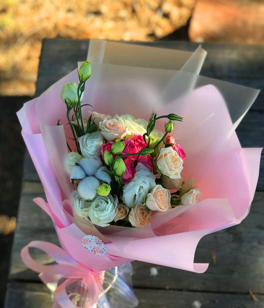 Букет цветов из: Розы и Лизиантусы в Касимове