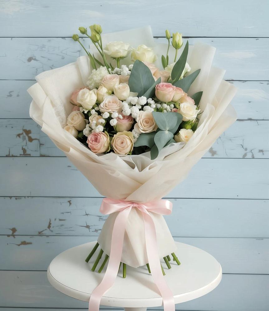 Букет Сказочное воображение в Касимове Букет цветов из: Розы и Лизиантусы в Касимове