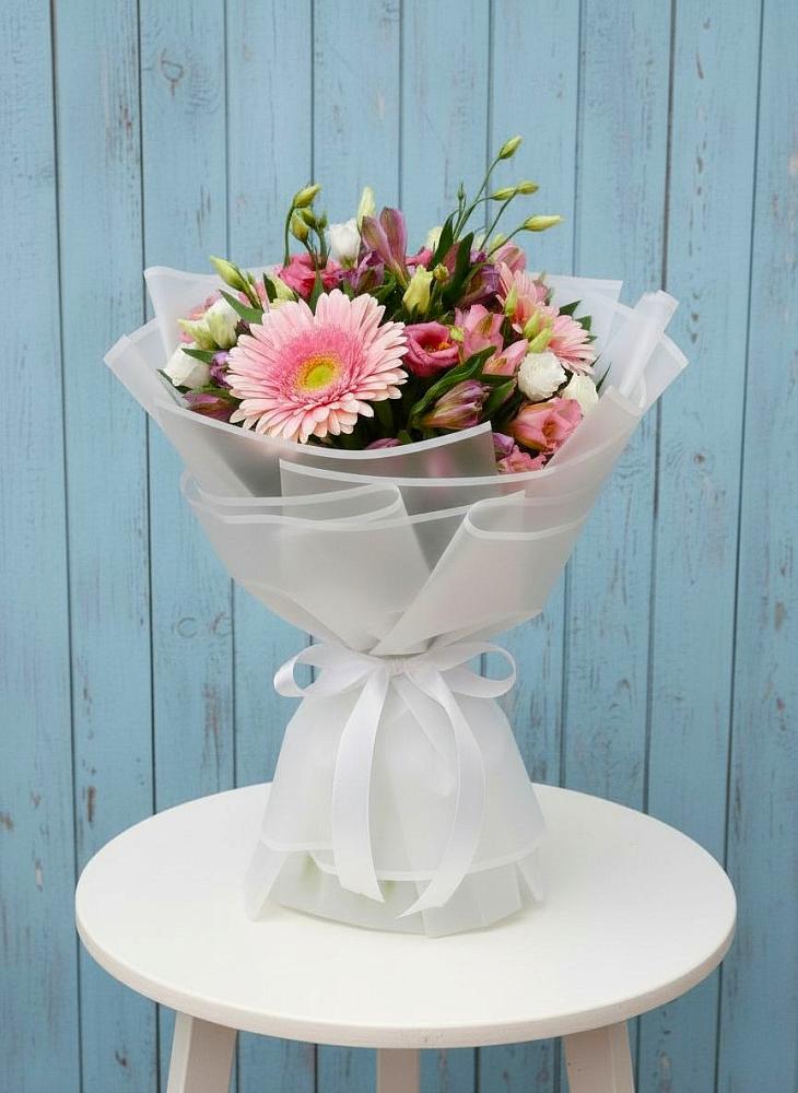 Букет цветов из: Герберы, Альстромерии и Лизиантусы в Касимове