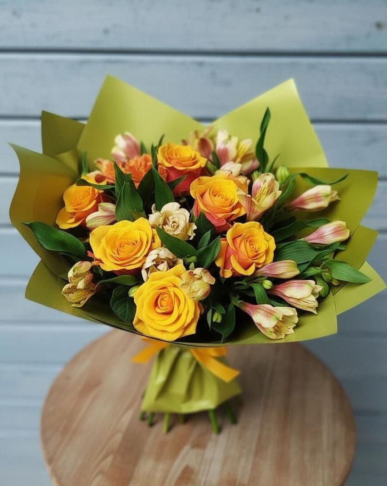 Букет цветов из: Альстромерии и Розы в Касимове